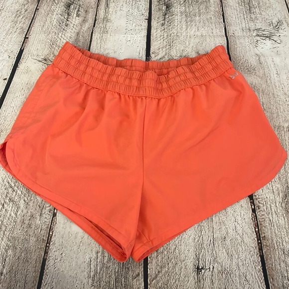 Women’s DSG orange lined shorts Small - Picture 1 of 3